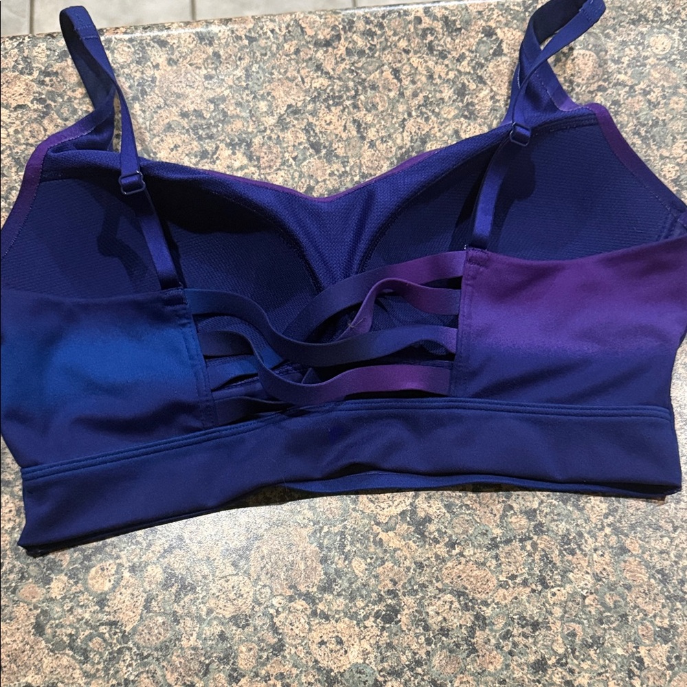 Like New VS On Point Womens Bralette 36C - Picture 2 of 3